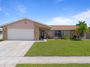 307 Las Palmas St, Royal Palm Beach, FL 33411