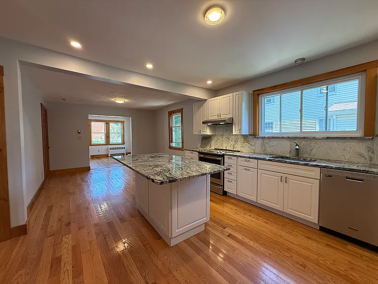 38 Forest St #2 — Photo 4