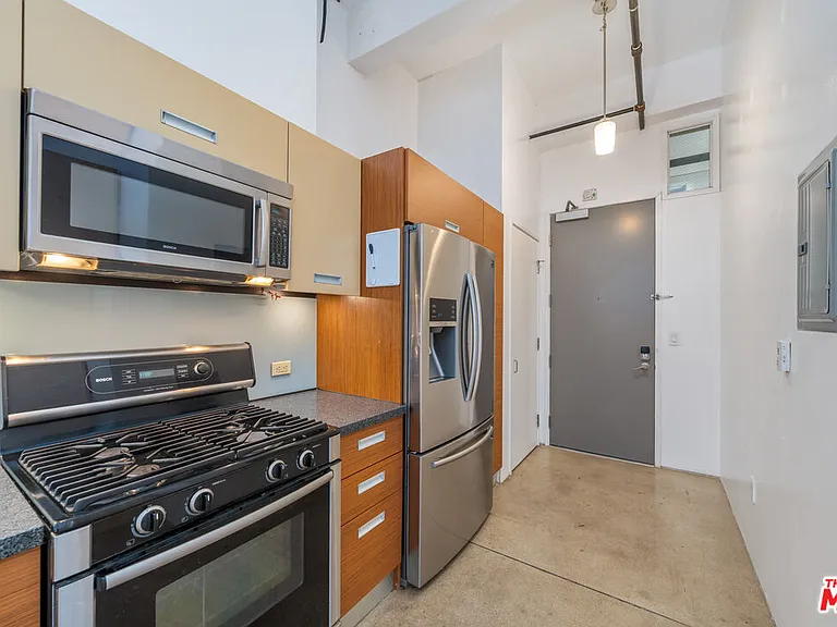 738 S Los Angeles St #305 — Photo 6