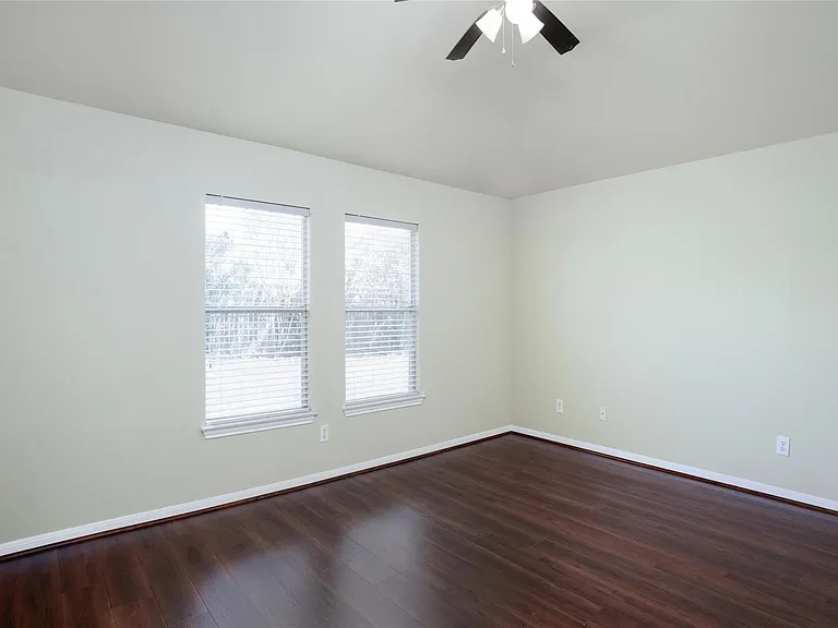 6214 Southcott Ct — Photo 15