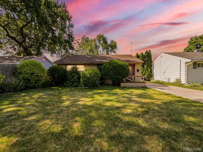 241 W Ann Arbor Ave, Pontiac, MI, 48340