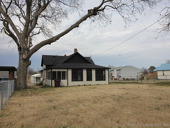 2nd image of 220 Belt Ave