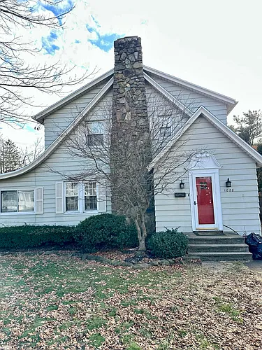 1028 Vestal Rd Photo 1