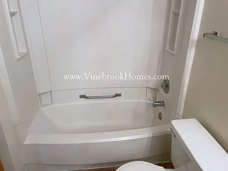 2467 Cross Village Dr — Photo 12