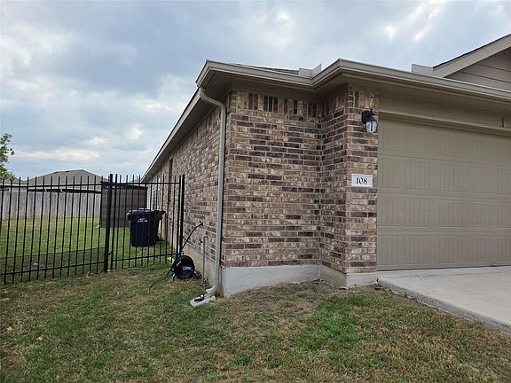 5th image of 108 Blue Sage Dr