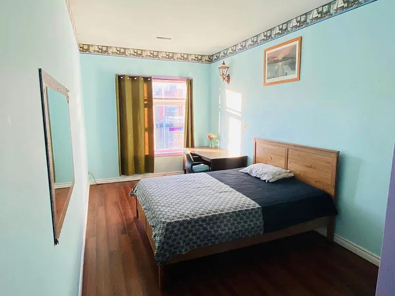 1859 Danforth Ave #1 — Photo 2