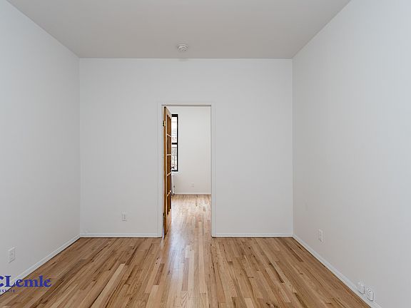 5th image of 305 E 78th St #3A