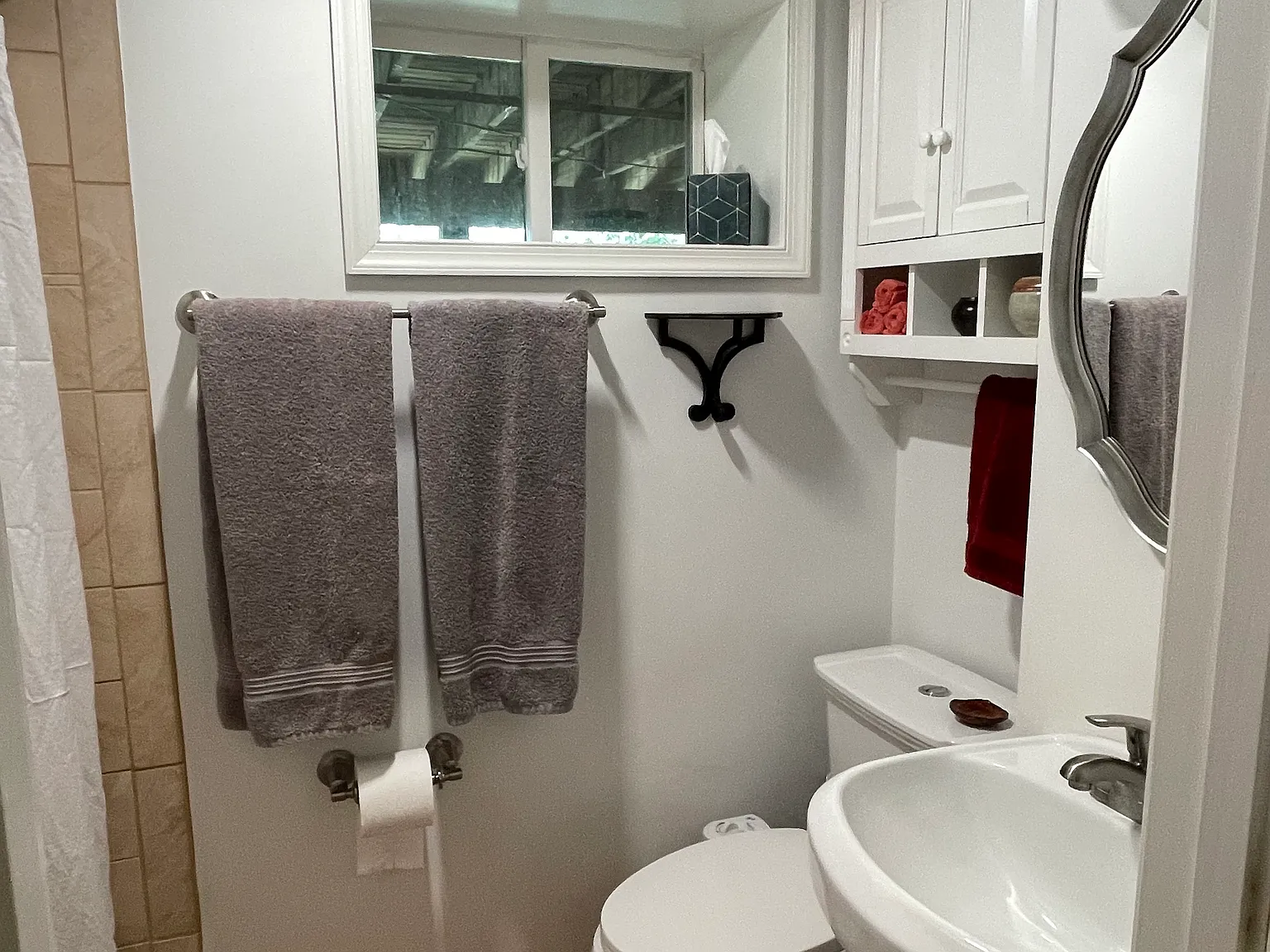 1 bed, 3000 sqft, $2,300 — Photo 2