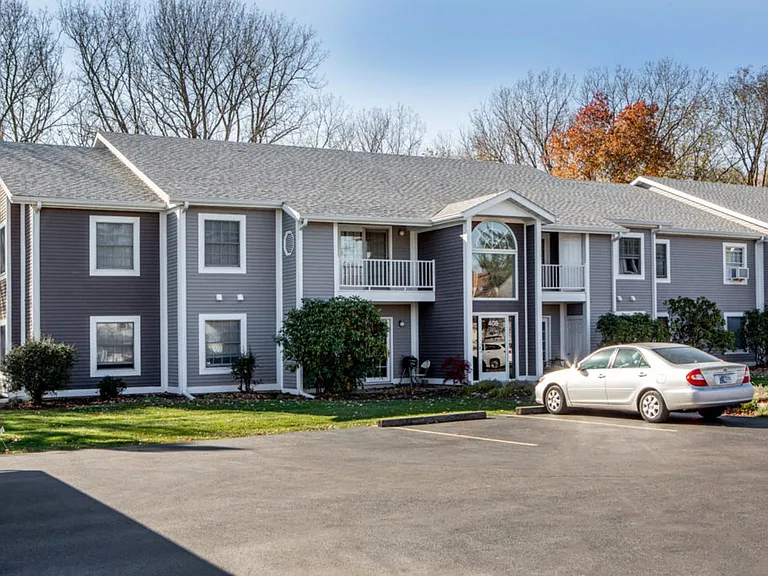 Fox Village Apartment Homes — Photo 25