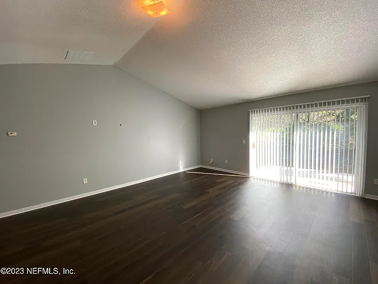 3783 Lauren Oak Ln E — Photo 4