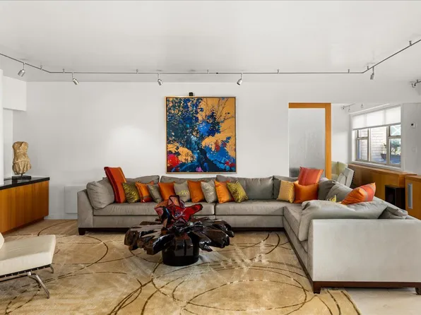 245 East 87th Street image 1 of 20