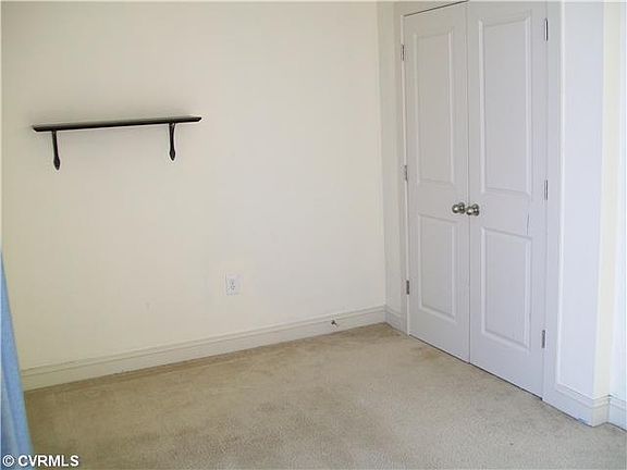 5th image of 1333 W Broad St #U508