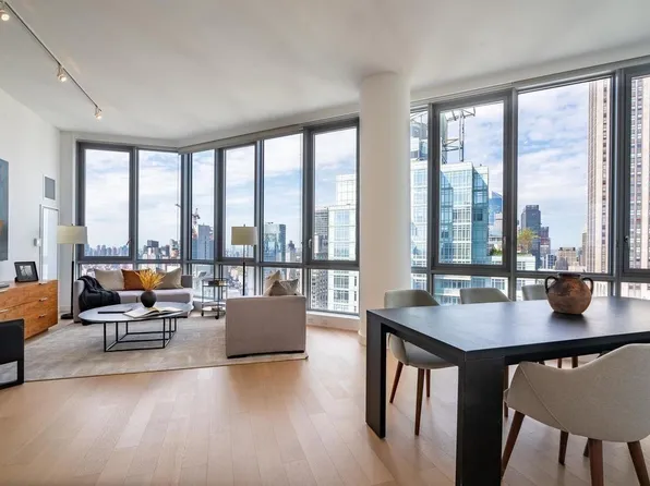 160 Madison Avenue image 1 of 20