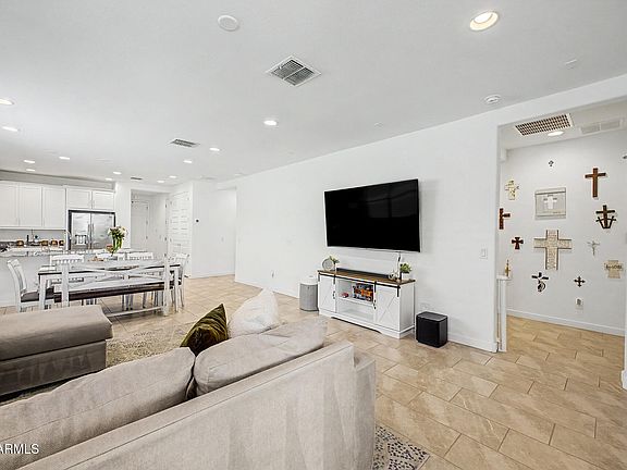 5th image of 2516 W HIDALGO Avenue