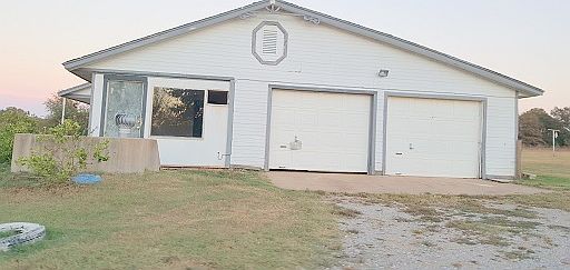 2nd image of 105 Tony Dr