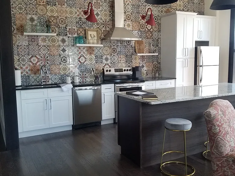 2 bed, 2.0 bath, 1600 sqft, $2,500 — Photo 67