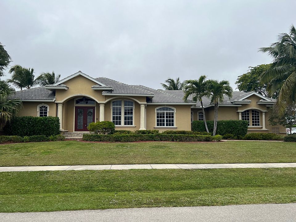 1st image of 138 S Bahama Ave