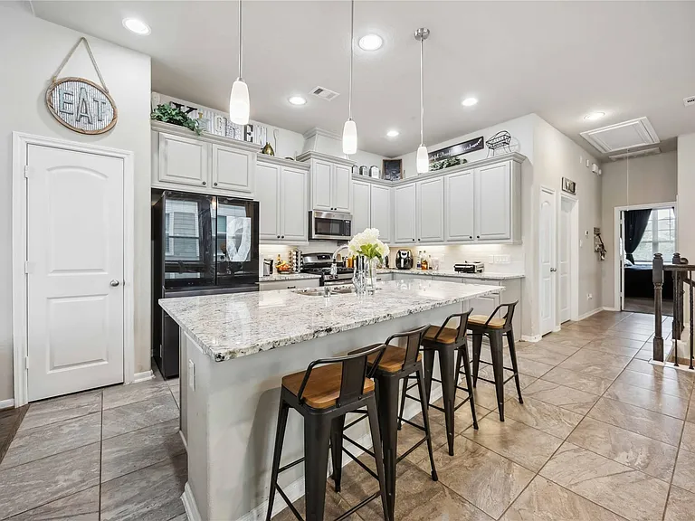 12419 Alora Bluff Trl — Photo 9