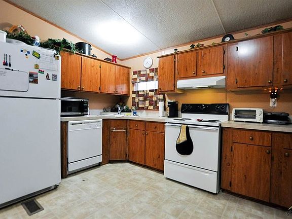5th image of 7560 Forest Hill Dr