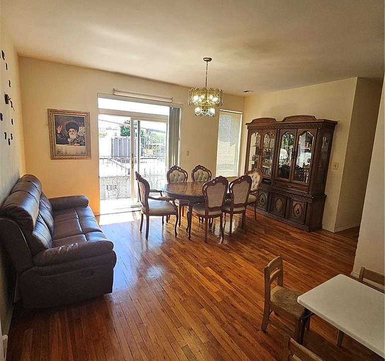 1st image of 1430 43rd St APT 4C