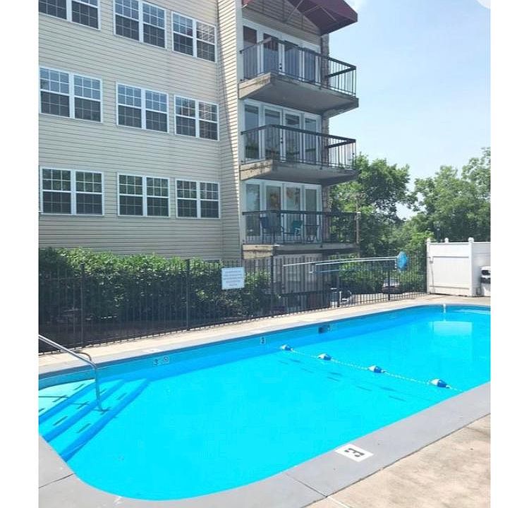 1st image of 2749 Sullins St #201