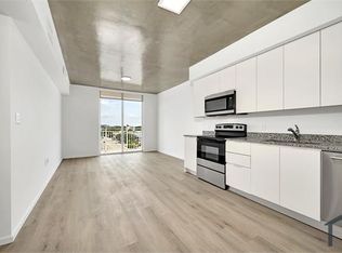 475 NE 125th St #303, Miami, FL 33161