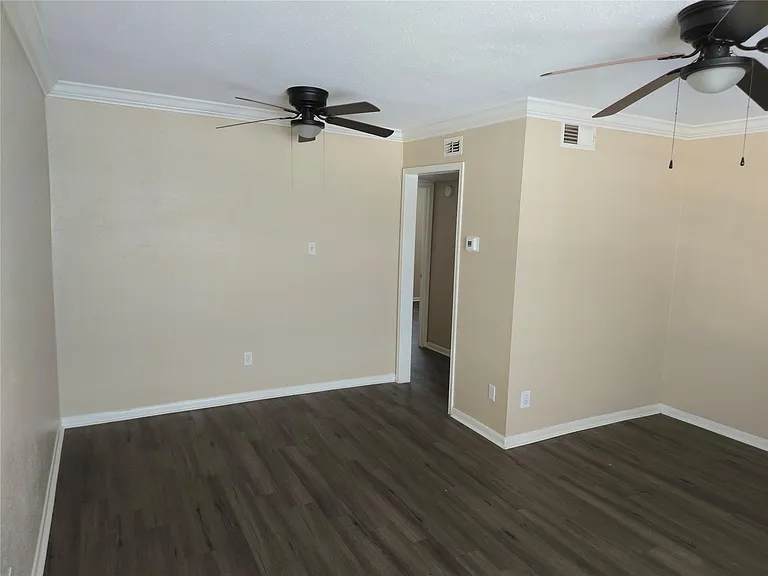 4710 Airport Blvd #203 — Photo 6