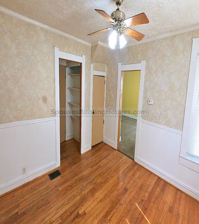 212 S Emerson Ave