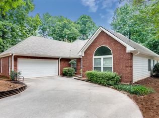 2599 Falcon Nest Ct, Suwanee, GA 30024