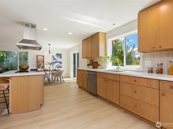 5134 S Wallace Street, Seattle, WA 98178