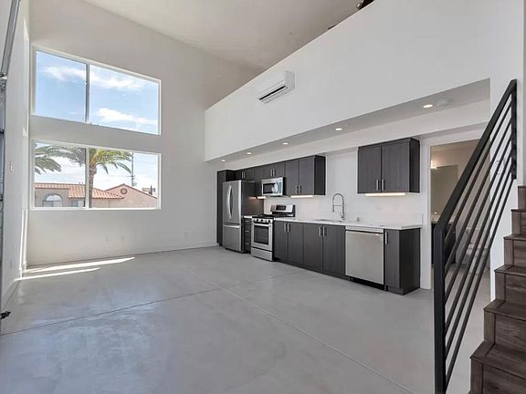 4th image of 4726 Utah St #201