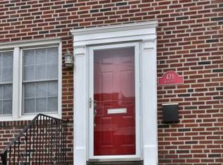 475 Kingsley St, Philadelphia, PA 19128