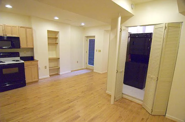 1108 5th St NW #B — Photo 9