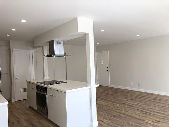 5th image of 11837 Dorothy St #1