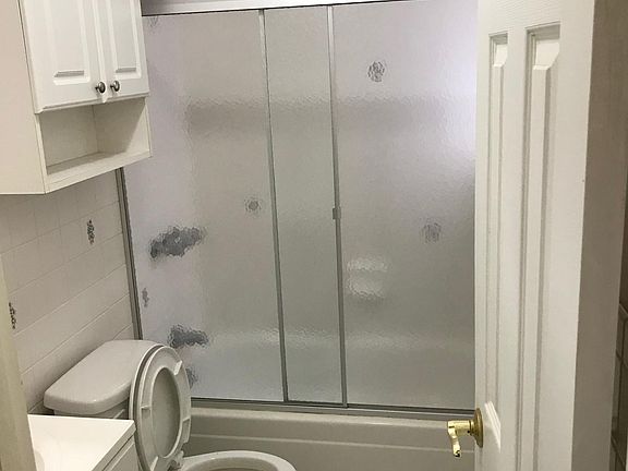 3rd image of 1149 72nd St #2F