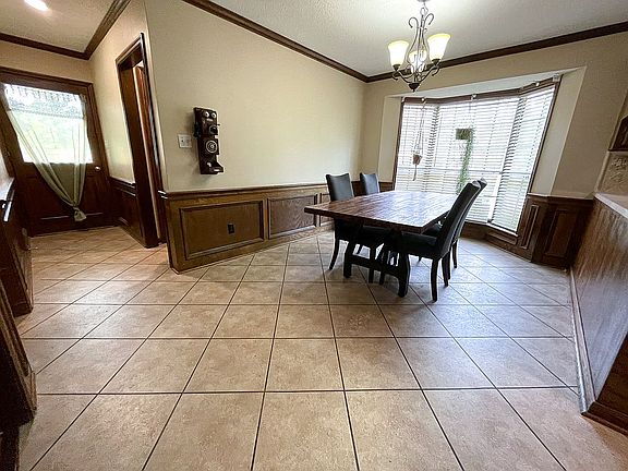 3rd image of 438 Santa Anna Dr