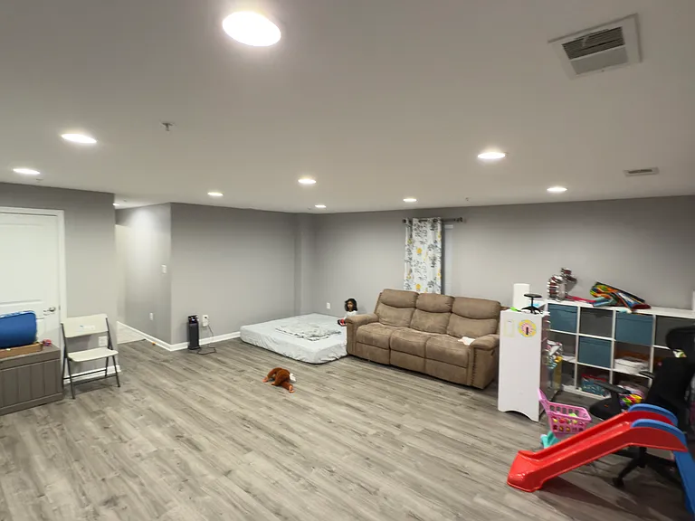 5825 Rochefort St — Photo 3