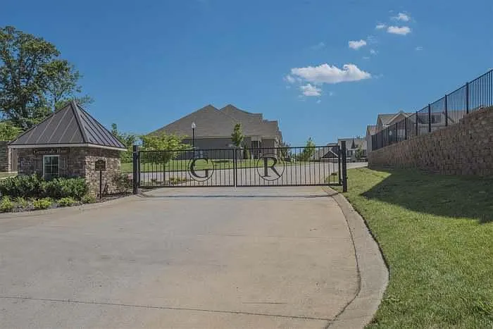3125 Blue Sky Dr — Photo 3
