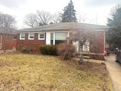 21931 Mauer St, Saint Clair Shores, MI, 48080