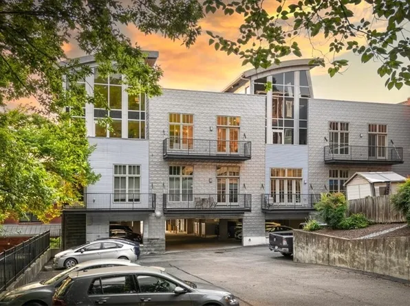 9 N 25th St #Penthouse 5, Richmond, VA 23223