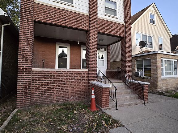 2nd image of 2109 New York Ave Unit 1