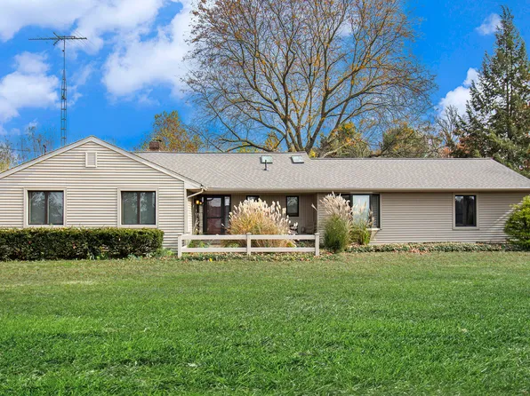 3711 N Parma Rd, Parma, MI 49269