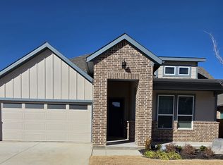 1704 Swallow St, Denton, TX 76205