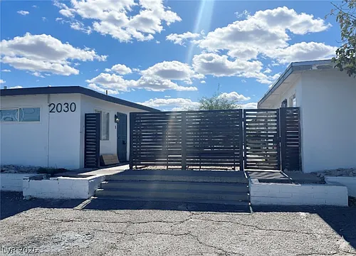 2030 Sunrise Ave Photo 1