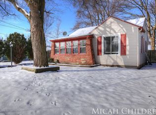 3589 Oriole Ave SW, Wyoming, MI 49509