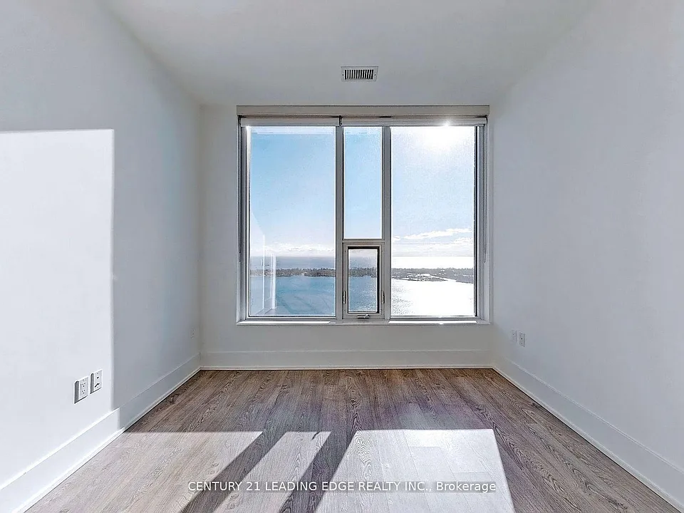 10 York St #5008