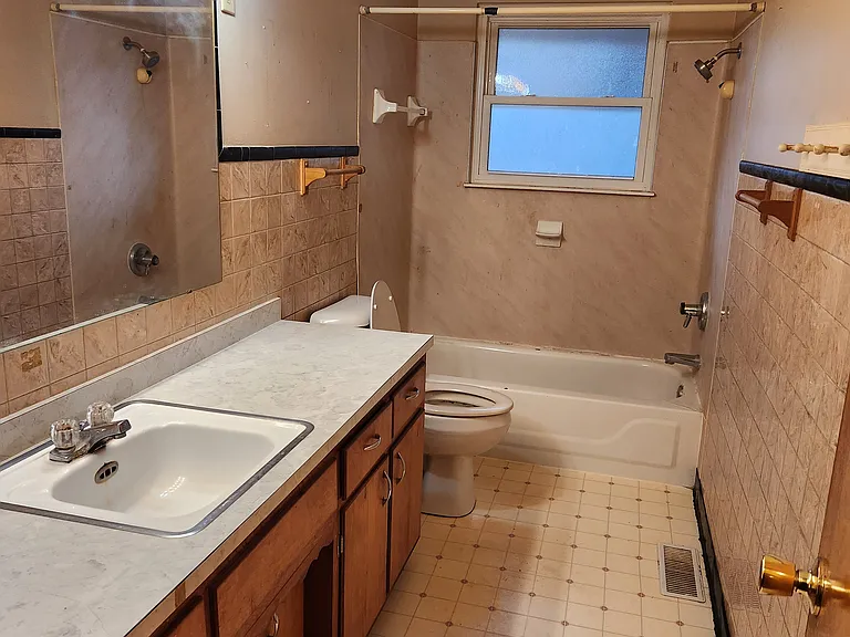 202 N 8th Ave #2 — Photo 7