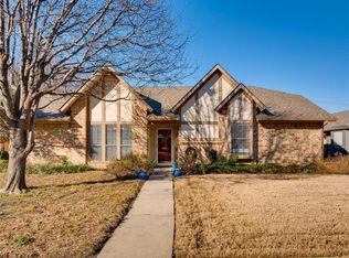 2213 Spring Leaf Dr, Carrollton, TX 75006