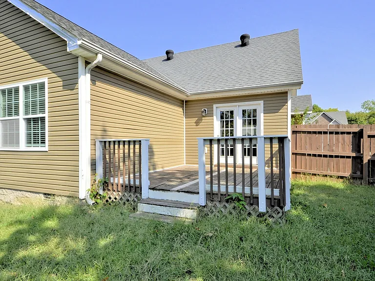 404 Leslie Wood Dr — Photo 46