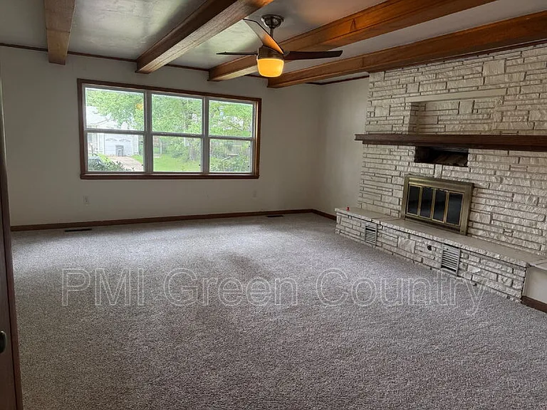 4357 S Rockford Pl — Photo 9